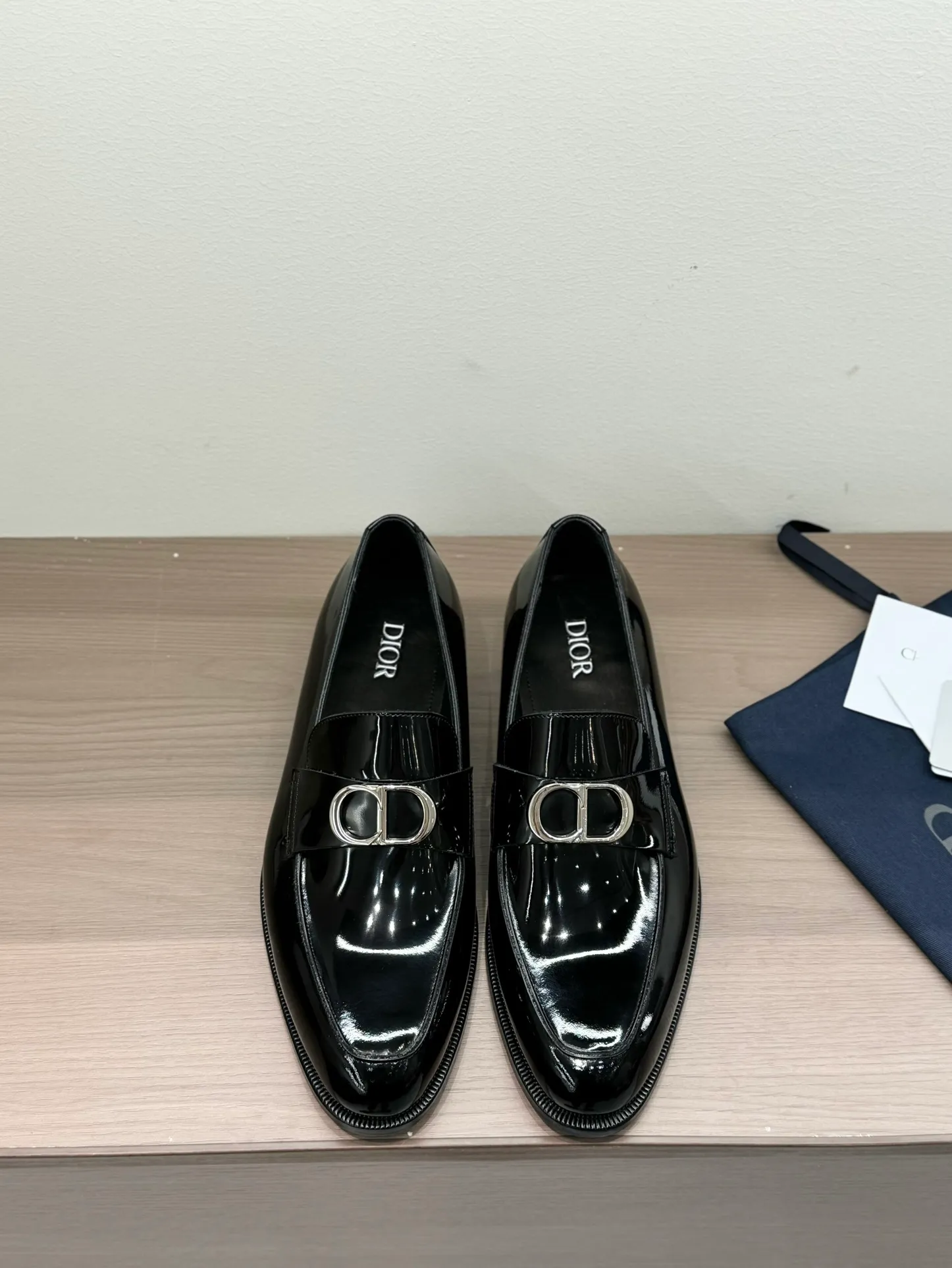 940💰 Dior high-end men's boutique casual leather shoes, imported cowhide upper, water-dyed cowhide lining, imported genuine leather outsole, perfect details, standard code 39-44 (38.45.46 customized, non-returnable and non-exchangeable),